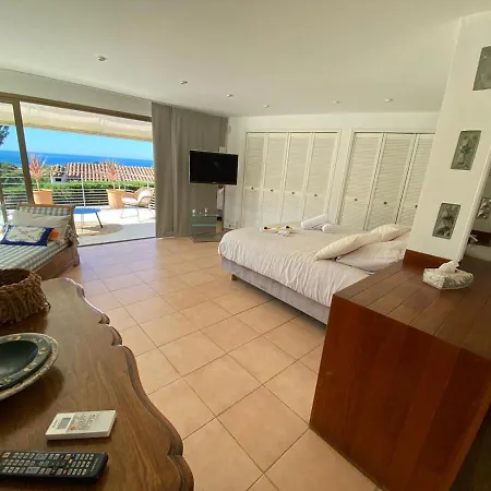 Louise - Vue Mer 5 Chambres *